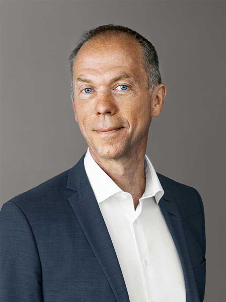 portrait of Mathias Carlbaum, Member of the Executive Board of TRATON SE, Chief Executive Officer and President of Navistar International Corporation