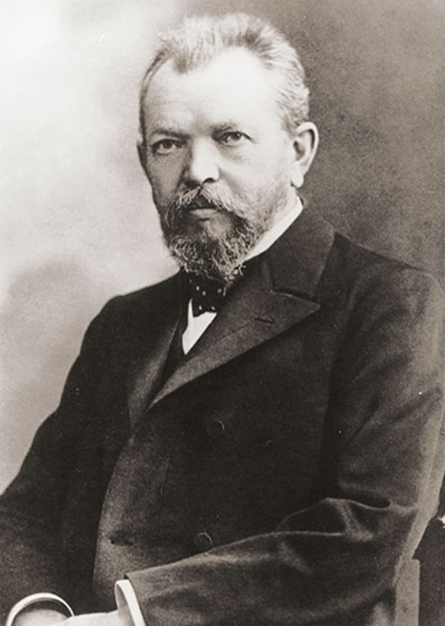 Schwarz-weiß Bild von Anton von Rieppel, Unternehmens-Chef M.A.N. aus dem Jahr 1898.