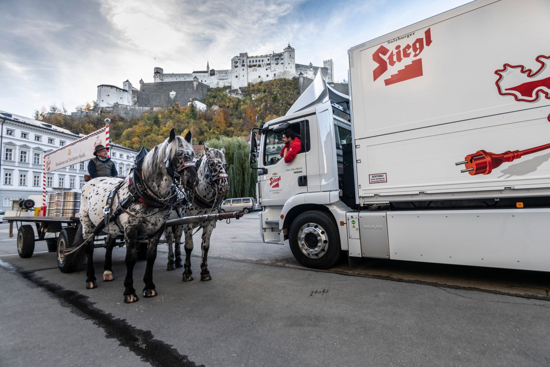 The eTruck field test at Stiegl perfectly merges tradition and modernity.
                 