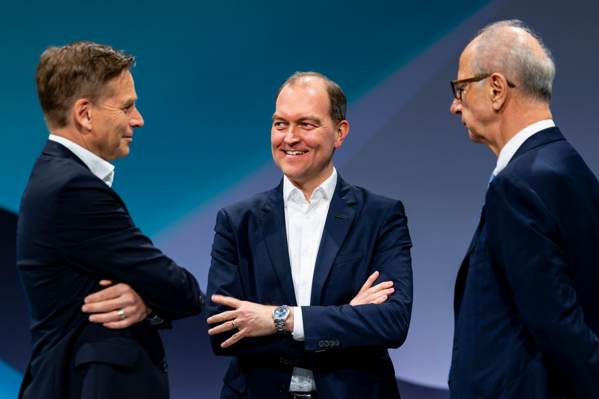 CEO Christian Levin, CFO/CHRO Dr. Michael Jackstein and Chairman of the Supervisory Board of TRATON SE Hans Dieter Pötsch discuss after the end of the 2024 Annual General Meeting.
                 