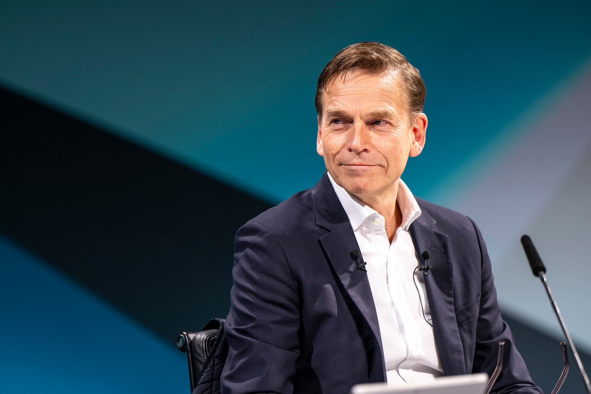 TRATON CEO Christian Levin on stage at the  Annual General Meeting 2025.
                 