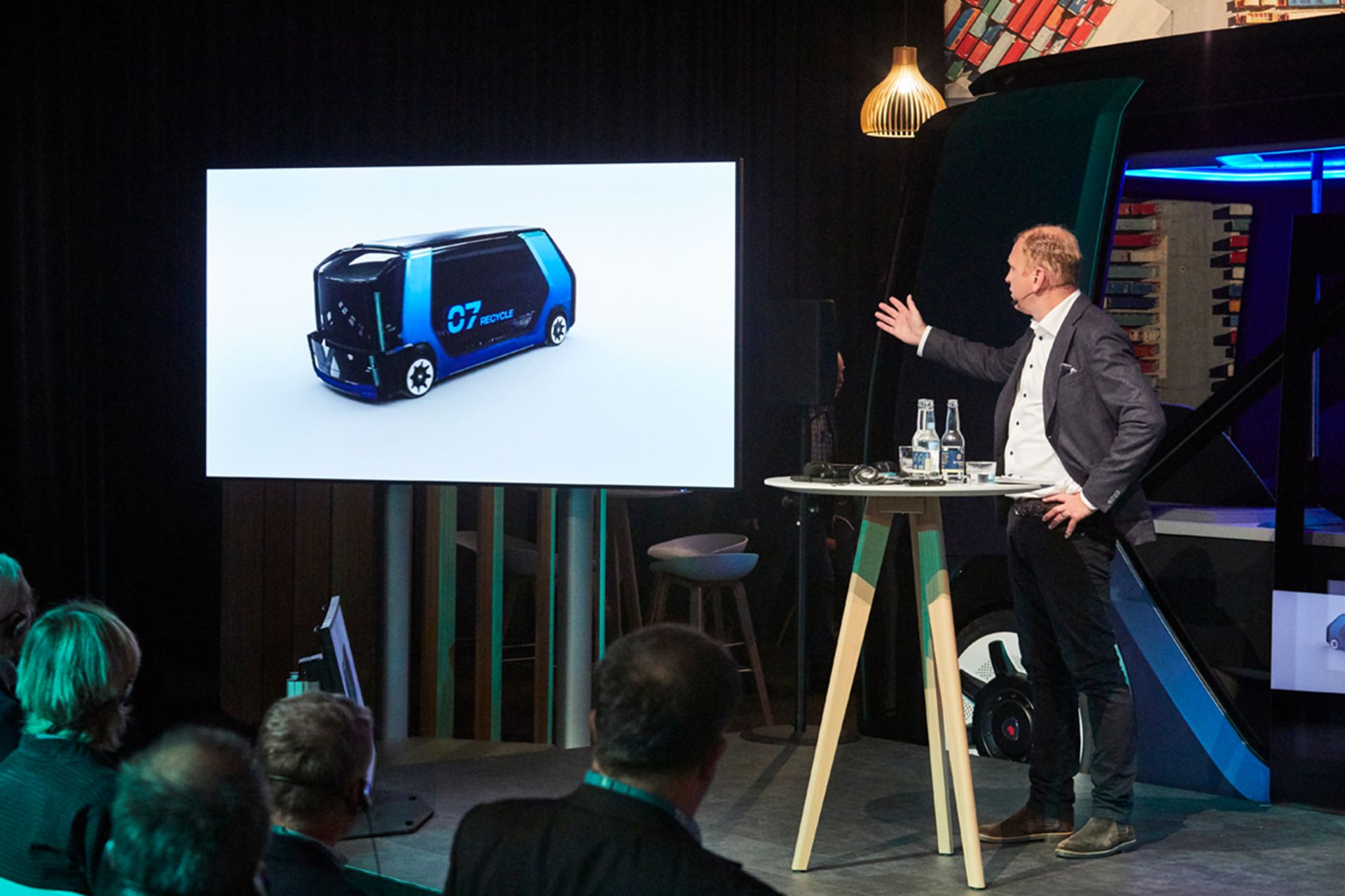 Henrik Henriksson, CEO of Scania, presenting the NXT.
                 