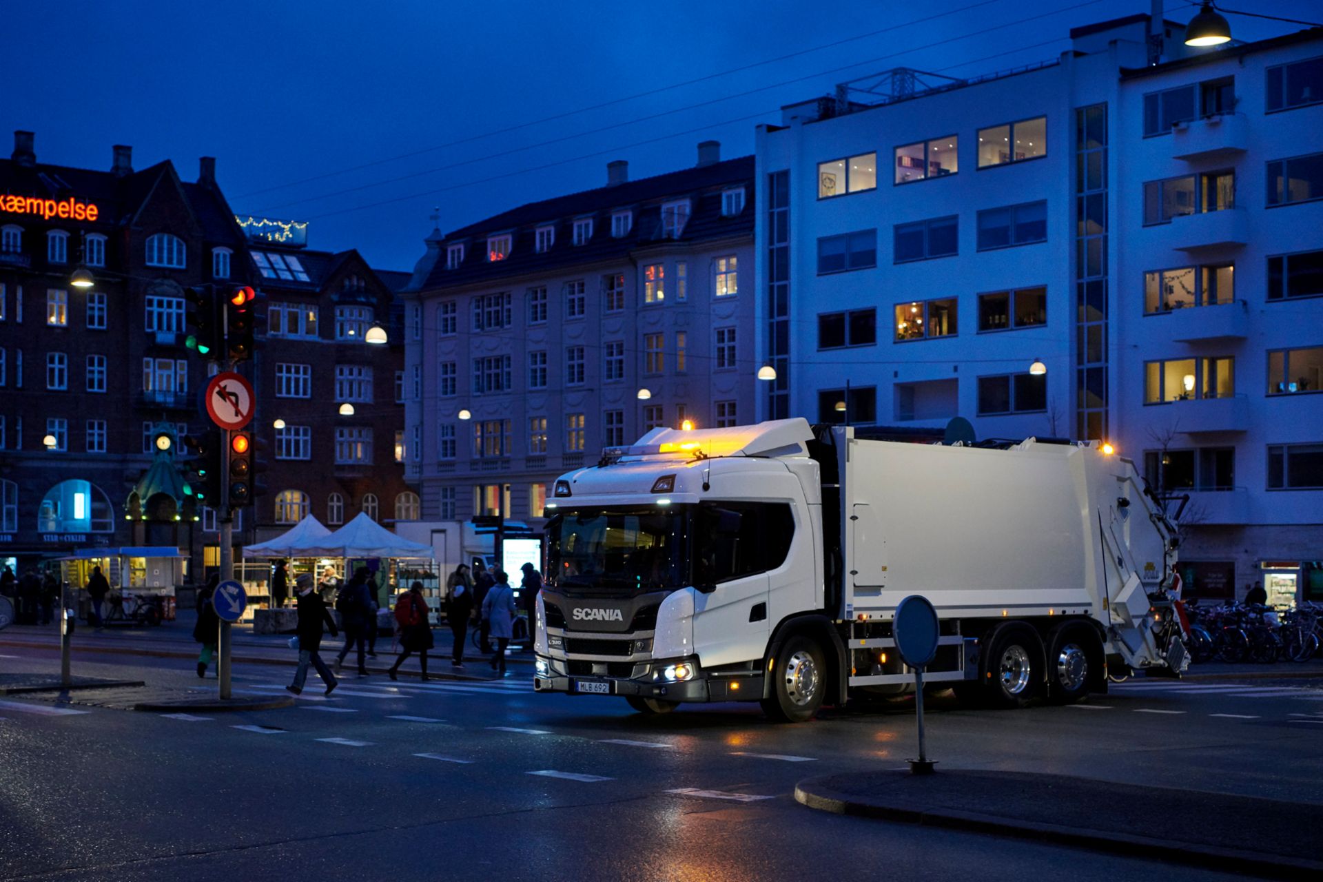 Scania L 320 6x2 rear-steer, refuse collector in Copenhagen, Denmark
                 