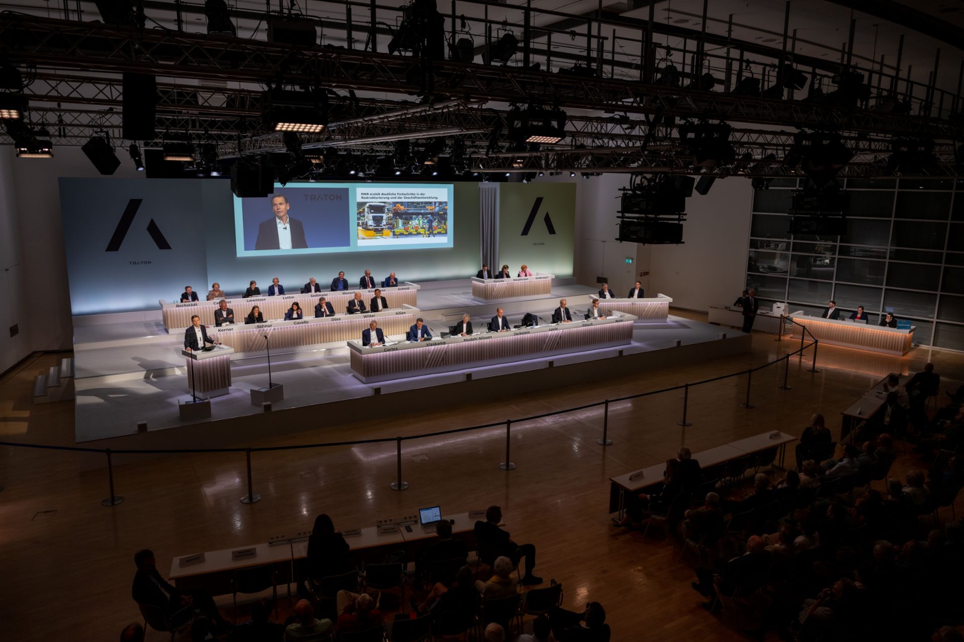 View of the stage and the hall of the Annual General Meeting.
                 