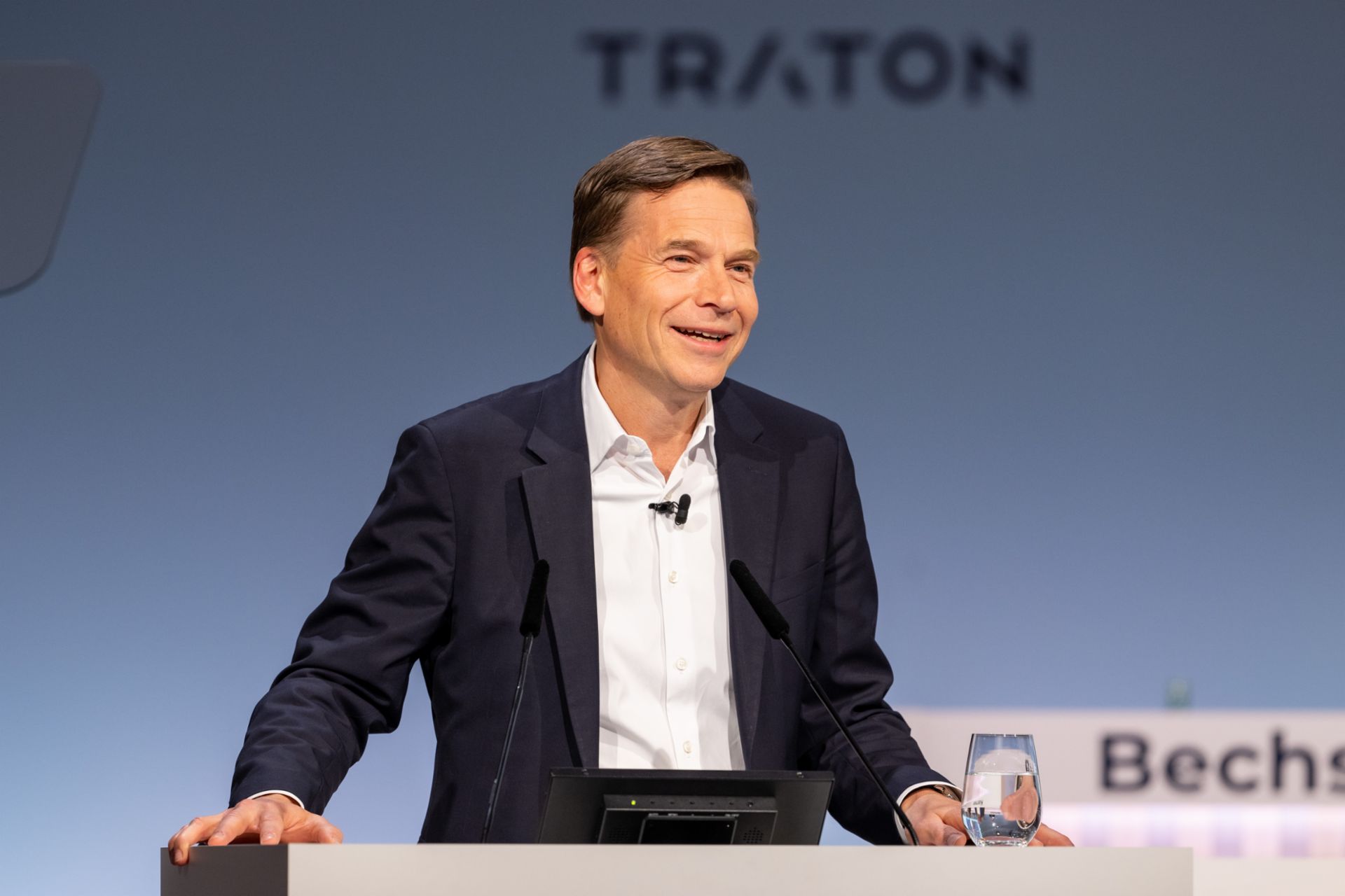 CEO Christian Levin thanks all shareholders for coming to TRATON's Annual General Meeting 2023.
                 
