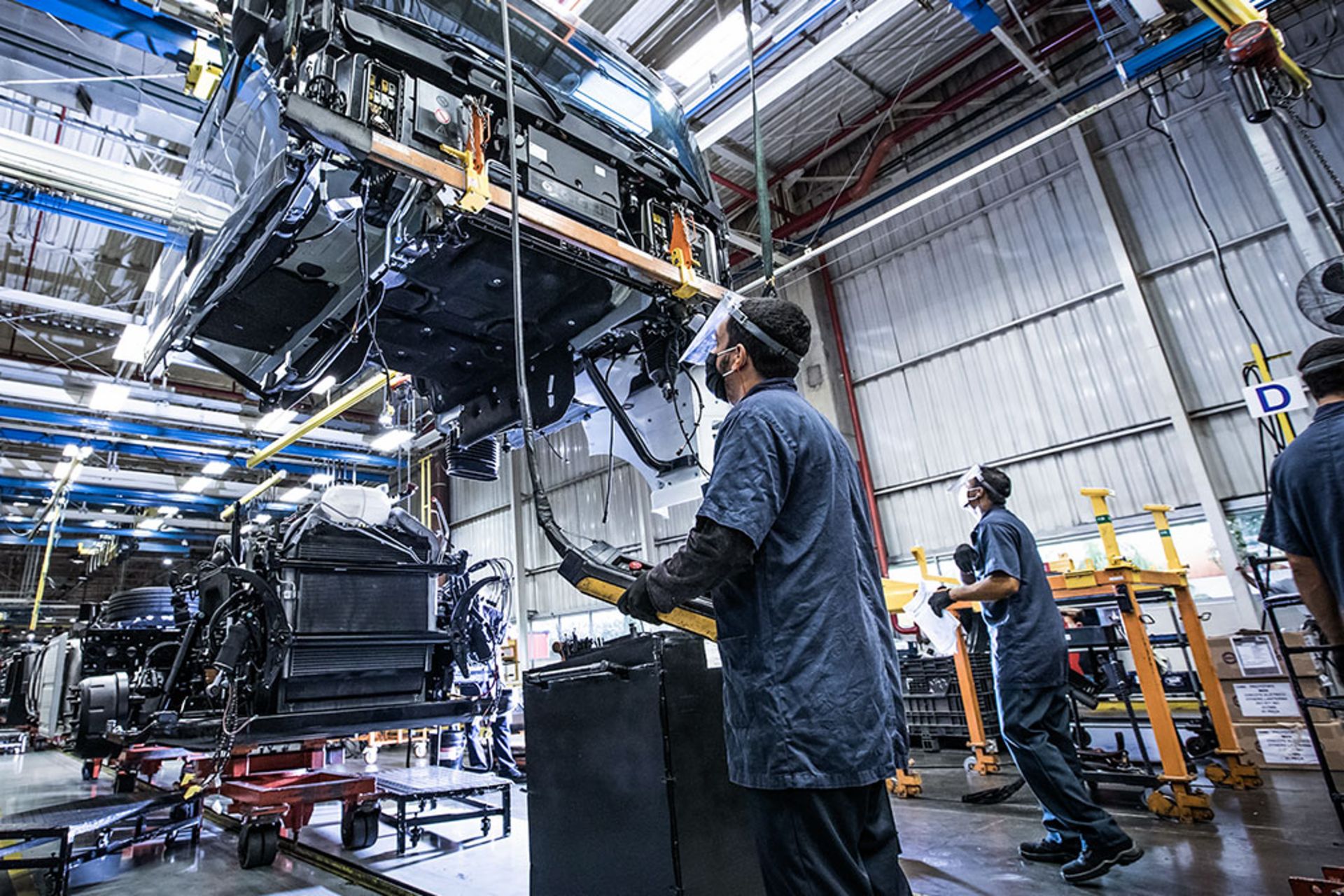 The TRATON brand Volkswagen Caminhões e Ônibus (VWCO) is building the Meteor truck series in a completely new digital manufacturing facility at the plant in Resende, Brazil. 
